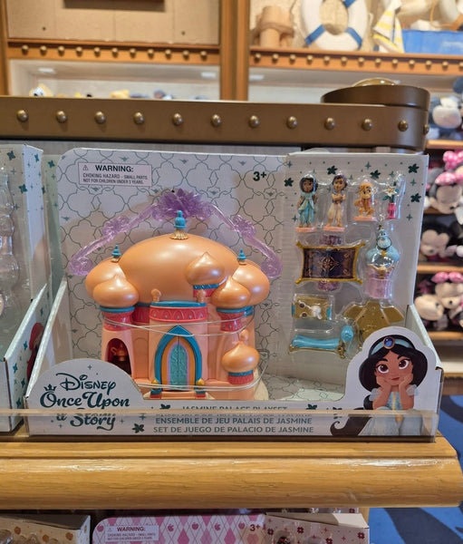 Animator Doll Playset