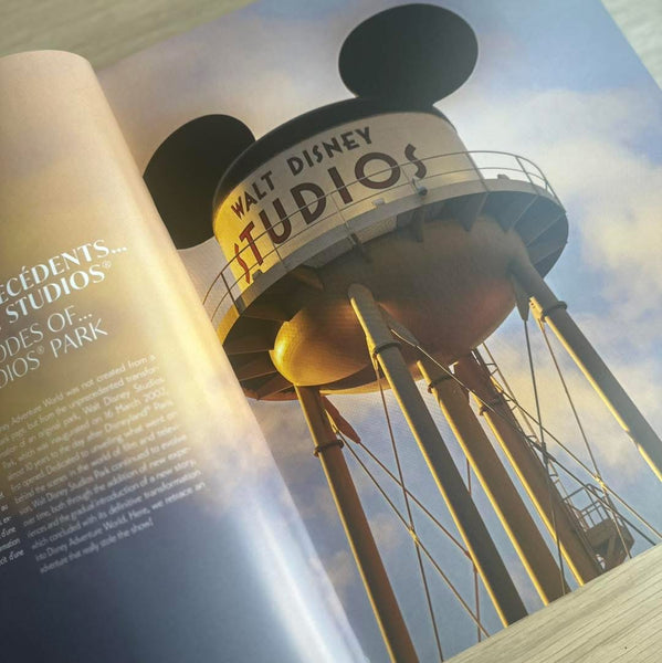 Adventure World Boek