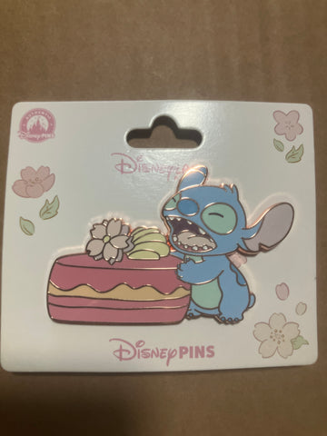 Stitch Cake Pin