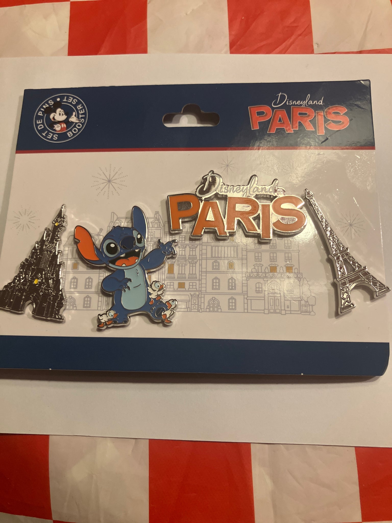 Stitch Paris Booster Set Pin