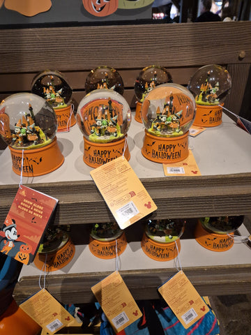 Mickey & Minnie Halloween Snowglobe