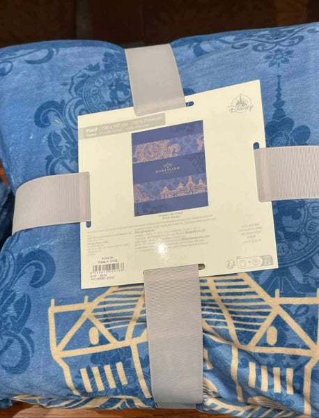 Disneyland Hotel Plaid