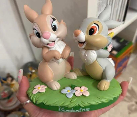 Miss Bunny & Stampertje Beeld