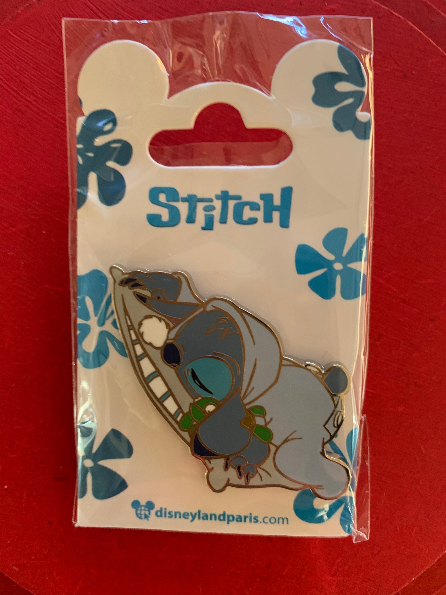 Stitch op kussen pin