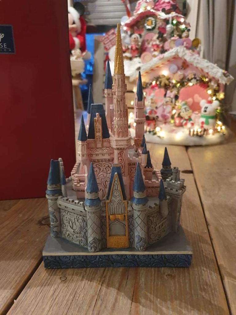 CASTLE WDW TRADITIONS